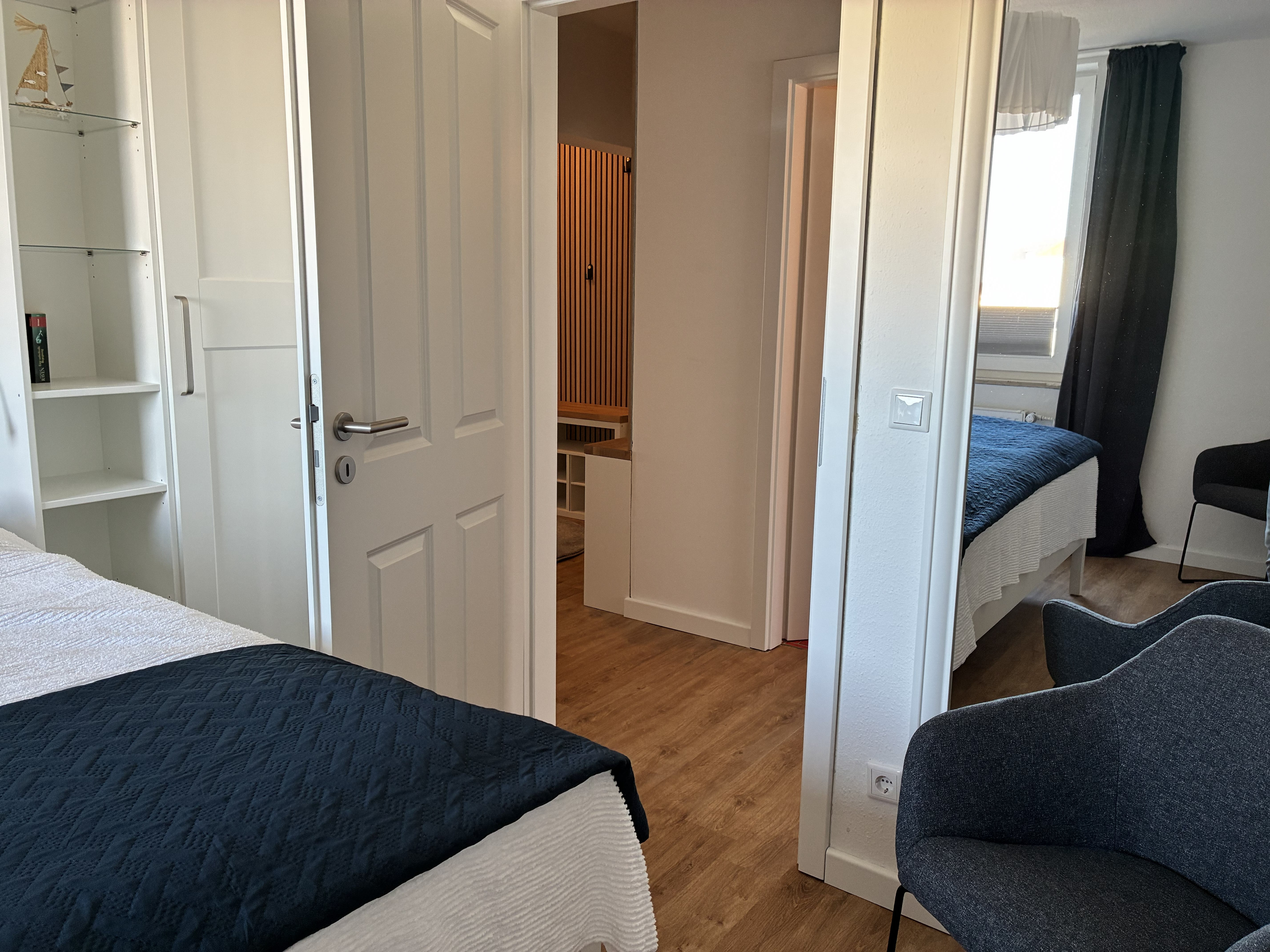 Schlafzimmer mit Doppelbett